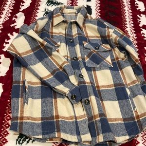 Women’s shacket size Large